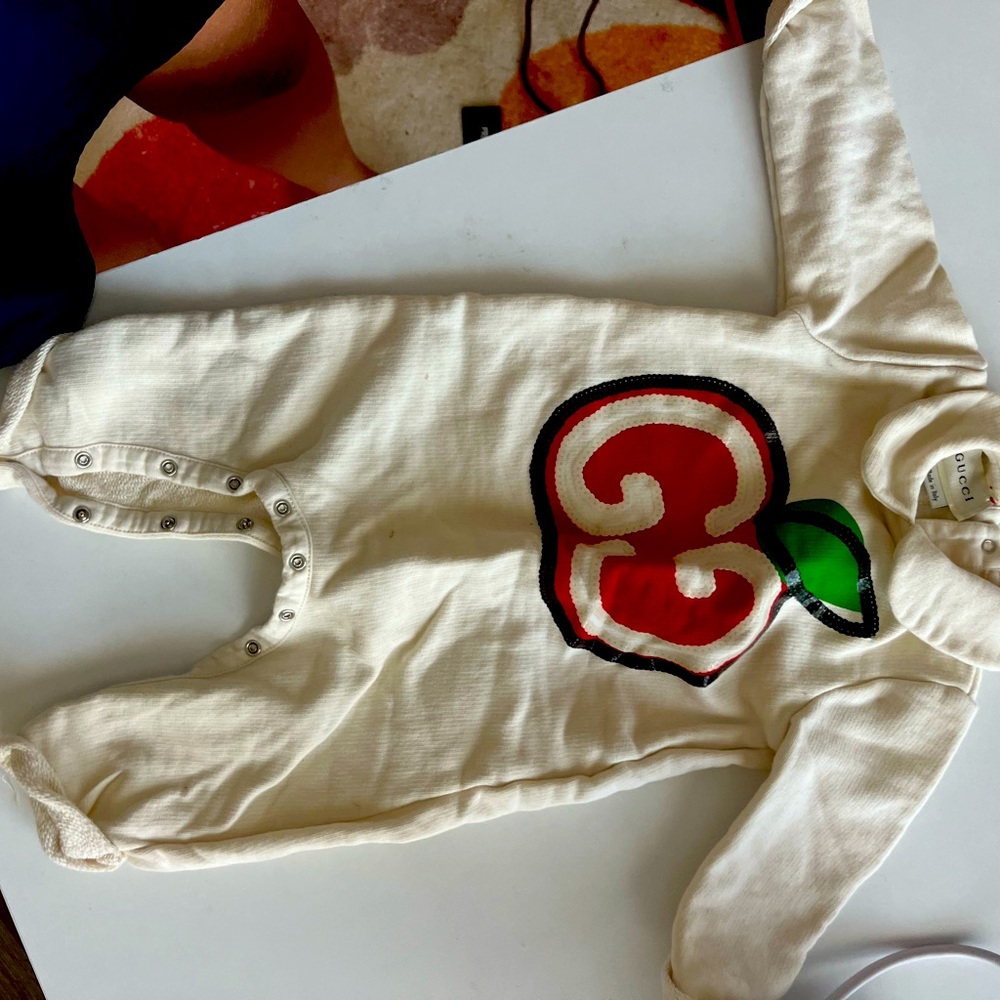 Gucci sleeper one piece 12 month